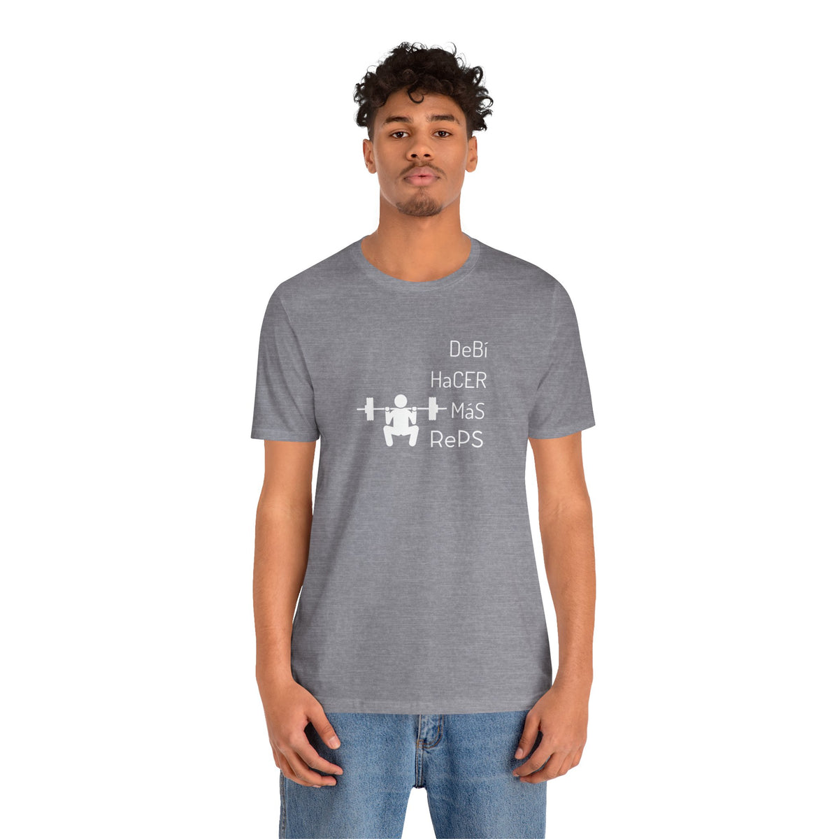 Camiseta de Entrenamiento Unisex - "DeBi HaCER MaS RePS" | Ropa Deportiva Audaz para Hispanos y Latinos
