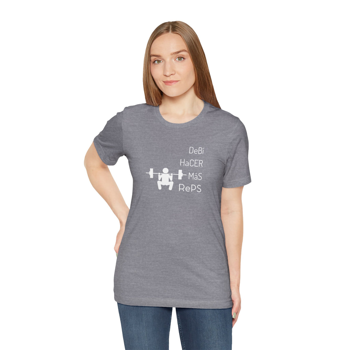 Camiseta de Entrenamiento Unisex - "DeBi HaCER MaS RePS" | Ropa Deportiva Audaz para Hispanos y Latinos